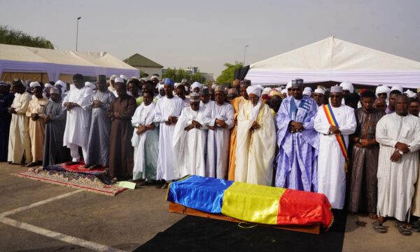 تشييع رسمي وشعبي للنائبة الراحلة حواء عثمان جامع في أنجمينا