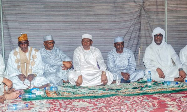 تشاد | حين تنحني الدولة أمام الوفاء… رئيس الوزراء يعزّي في رحيل د. حواء عثمان جامع