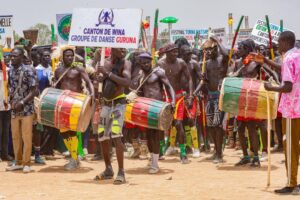 بنقور تحتفي بالثقافة العابرة للحدود… انطلاق الدورة العاشرة لمهرجان “توكنا ماسانا” الدولي