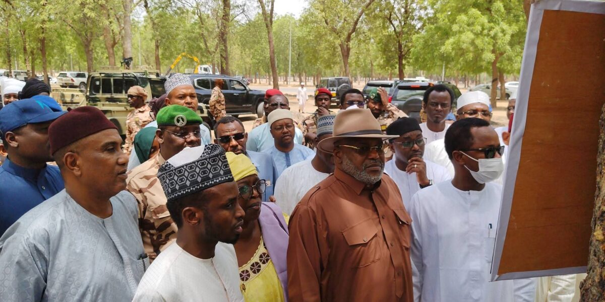 تشاد: جولات ميدانية للوزير حلاتة لإخلاء مواقع غير نظامية وتمهيد مشاريع سكنية