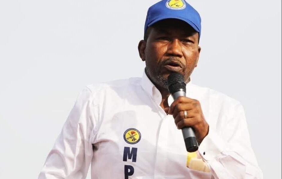 لماذا تأخر إعلان وفاة إدريس ديبي؟ محمد زين بدا يكشف كواليس الساعات الحاسمة