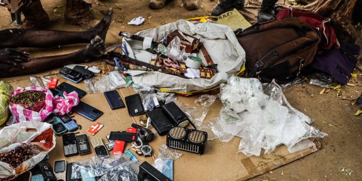 الدرك الوطني في أنجمينا يوقف مشتبهًا به في قضية اتجار بالمخدرات ويضبط مواد وأسلحة