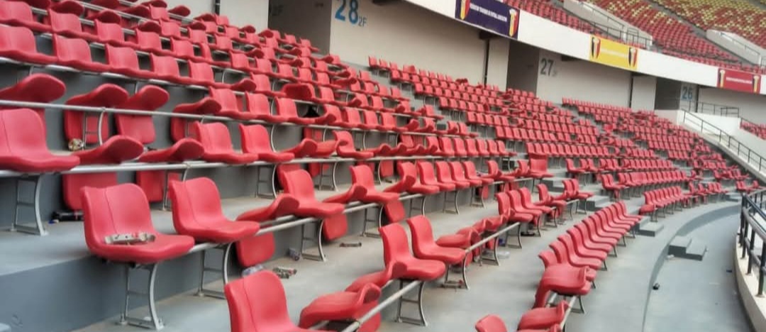 تخريب واسع بمدرجات ملعب إدريس ديبي بعد مباراة تشاد وبوروندي