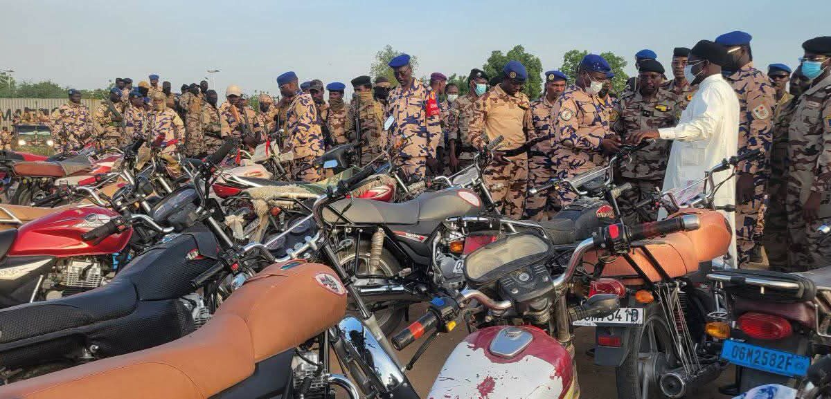 عملية أمنية واسعة في حي روما بأنجمينا تسفر عن توقيف 320 شخصاً وضبط مواد محظورة