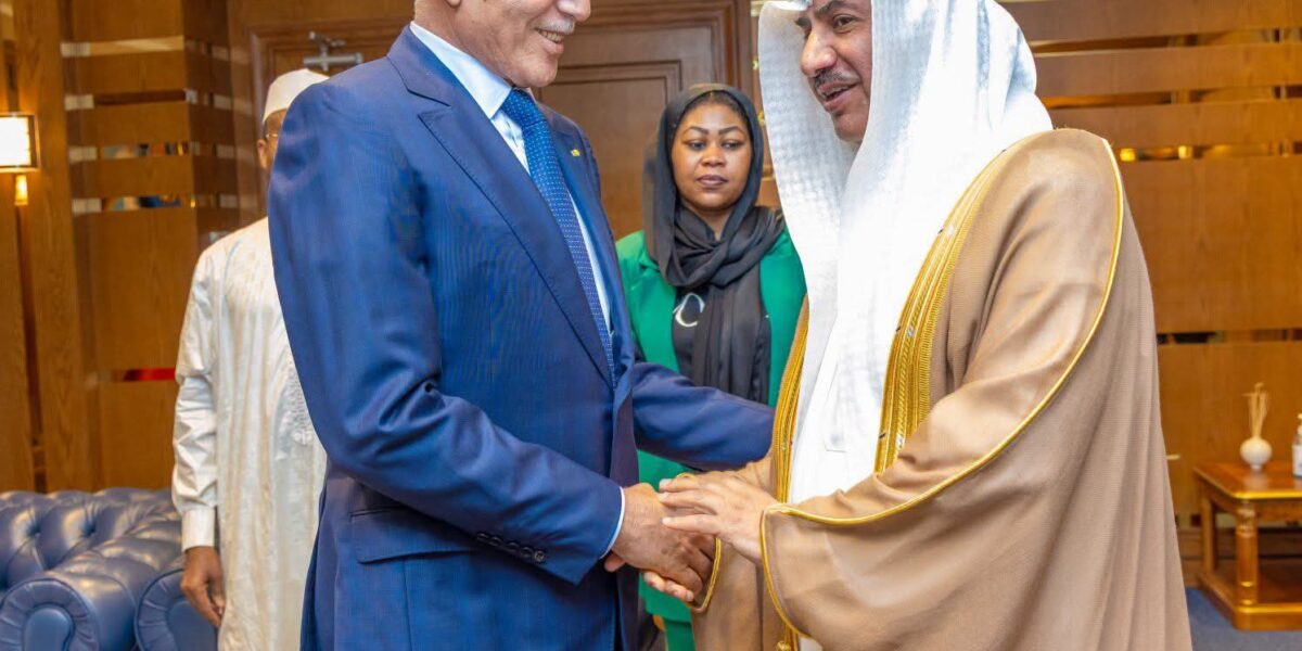 السفير السعودي ينقل تهاني الرياض إلى كوغري ويبحث معه آفاق التعاون بين البلدين